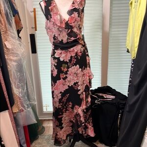 London Times Pink and Black Maxi Sundress Plunge Neckline